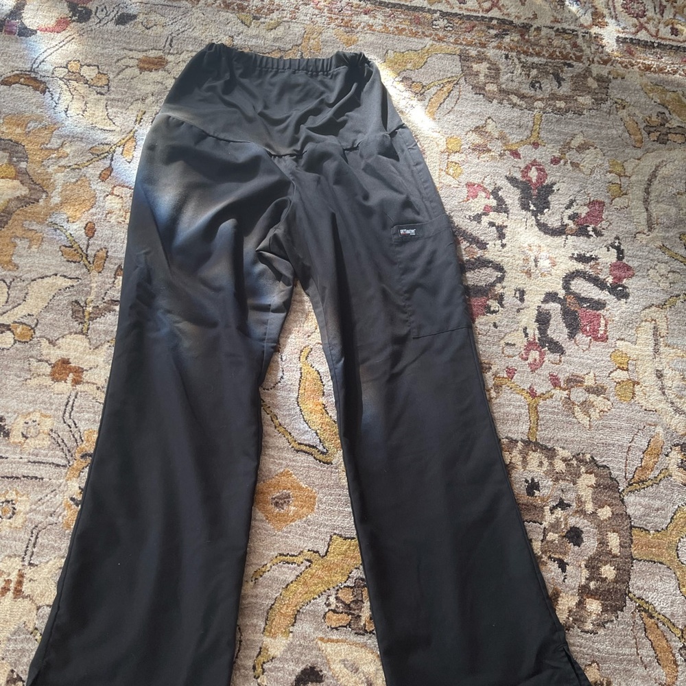 Maternity scrub pants